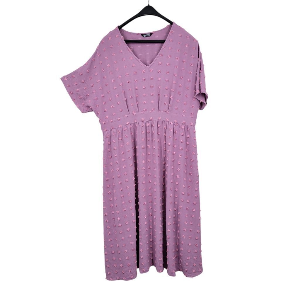 BloomChic NWT 22/24 Whimsical Lilac V-Neck Textured Midi/Maxi Dress - Picture 3 of 15